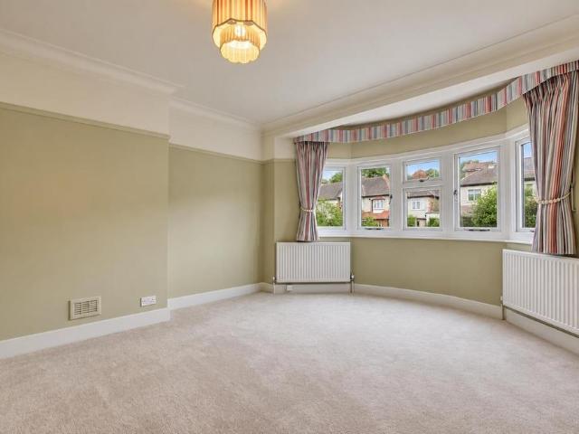 5 bedroom house to rent