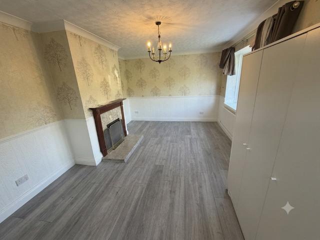 5 bedroom house to rent