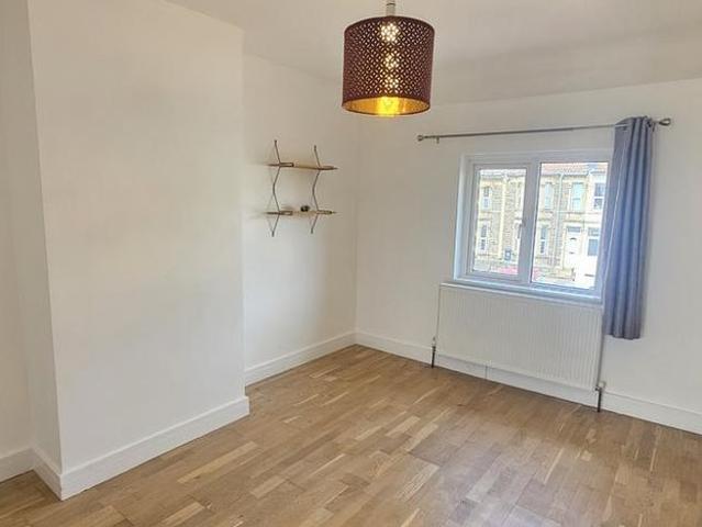 5 bedroom house to rent