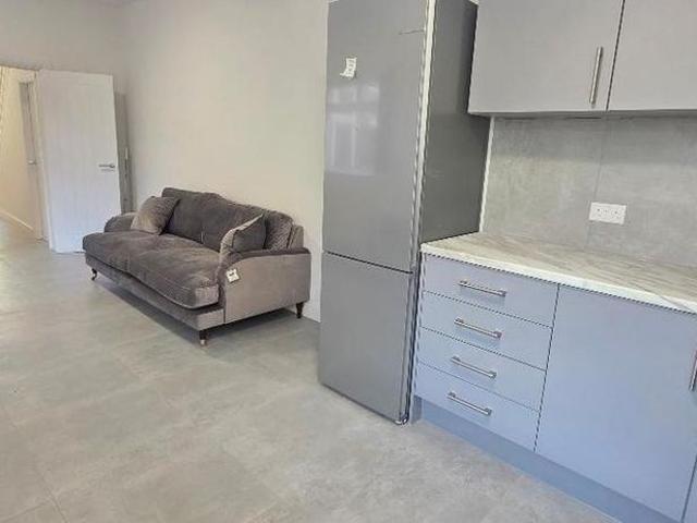 5 bedroom house to rent