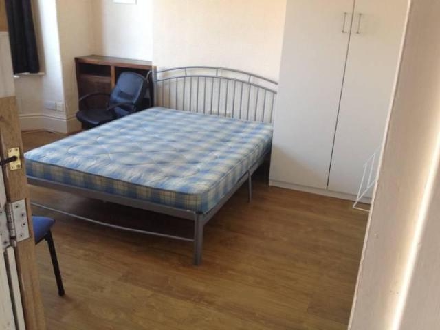 5 bedroom house to rent