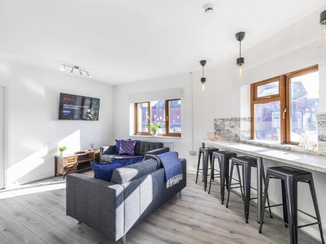 5 bedroom house to rent