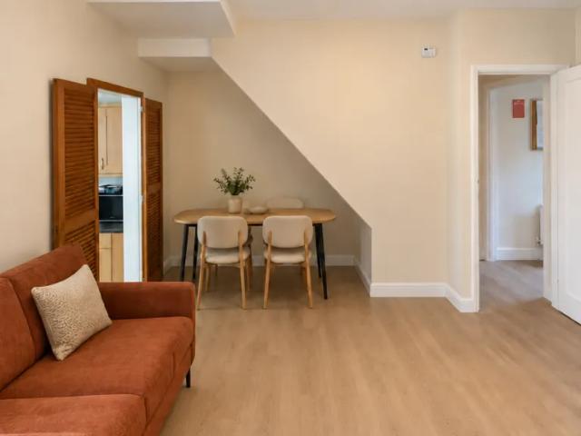5 bedroom house to rent