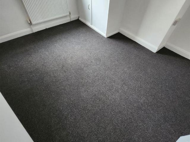 5 bedroom house to rent