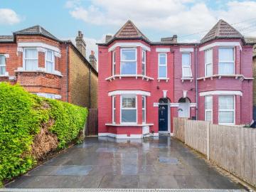 5 bedroom house to rent