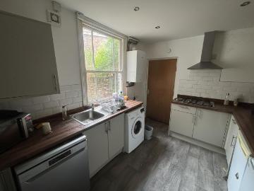 5 bedroom house to rent