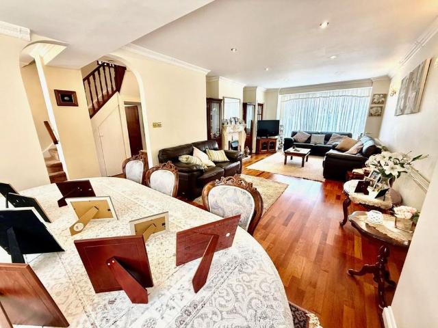 5 bedroom house to rent