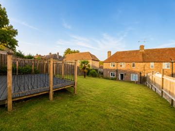5 bedroom house to rent