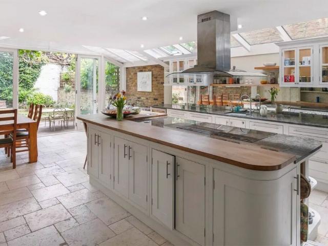 5 bedroom House To Rent