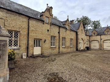 5 bedroom house to rent