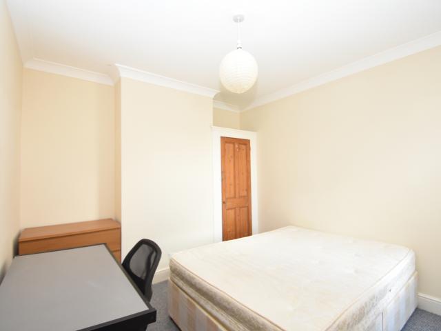 5 bedroom house to rent