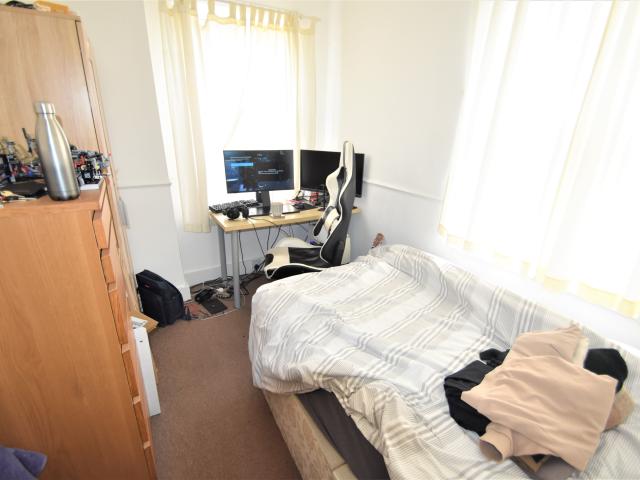 5 bedroom house to rent