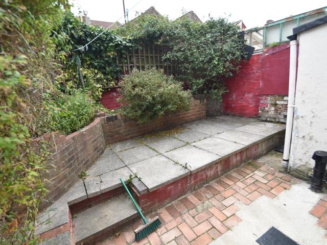 5 bedroom house to rent
