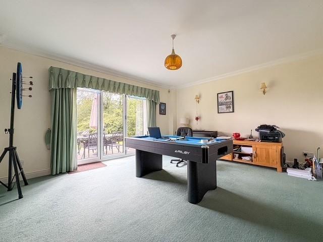 5 bedroom house to rent