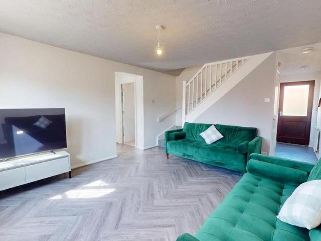 5 bedroom house to rent