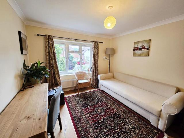 5 bedroom house to rent