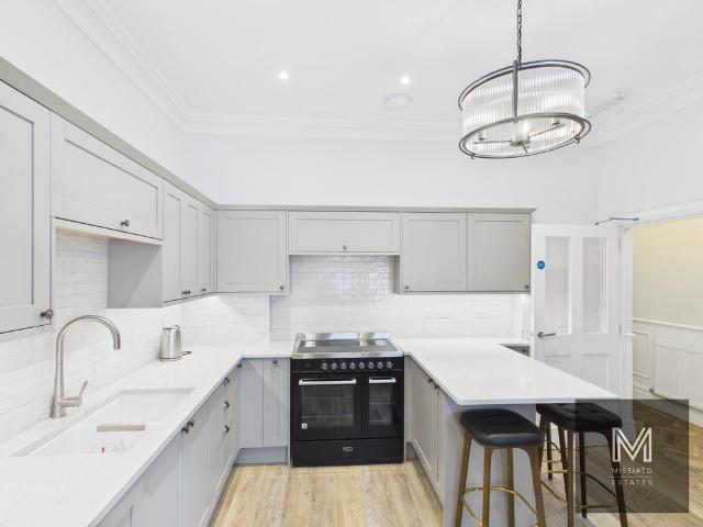 5 bedroom house to rent
