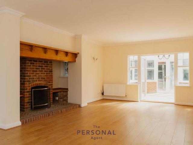 5 bedroom house to rent