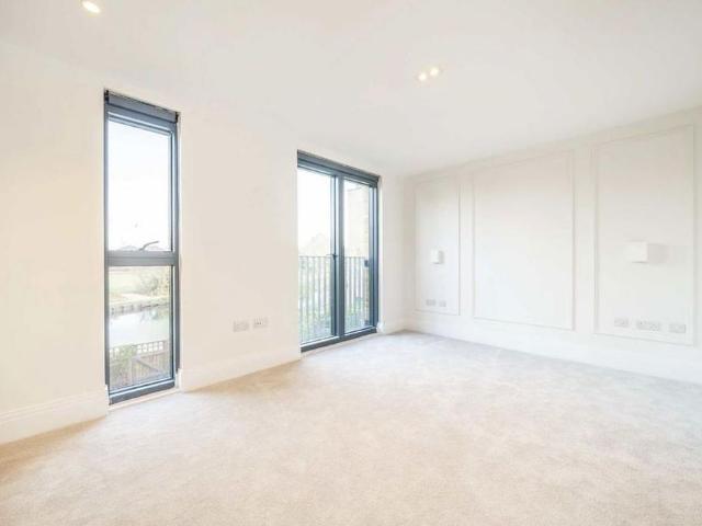 5 bedroom house to rent