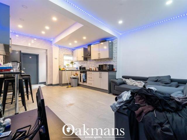 5 bedroom house to rent