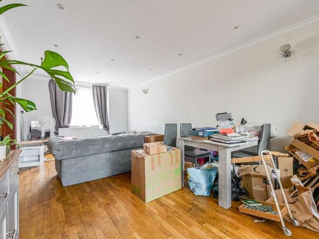 5 bedroom house to rent