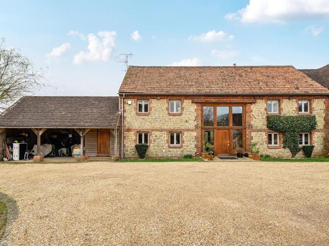 5 bedroom house to rent