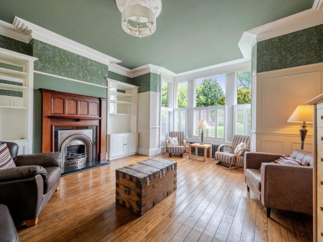 5 bedroom house to rent