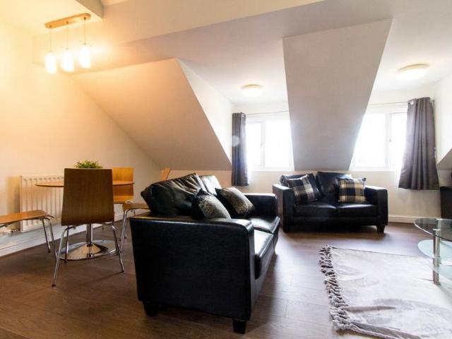 5 bedroom house to rent