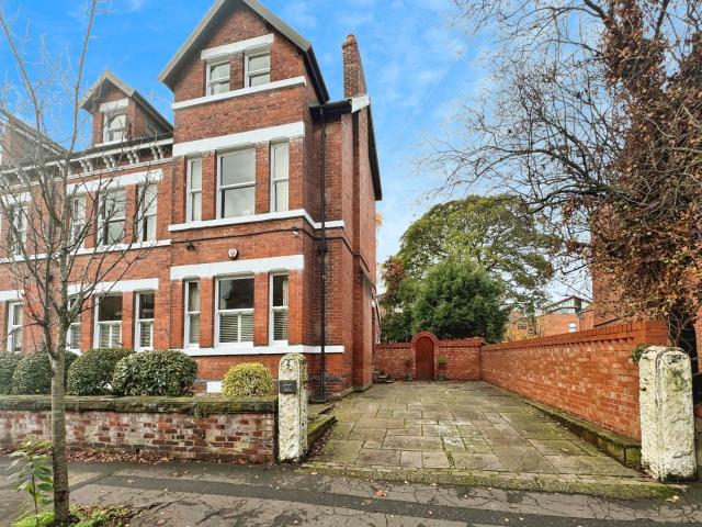 5 bedroom house to rent