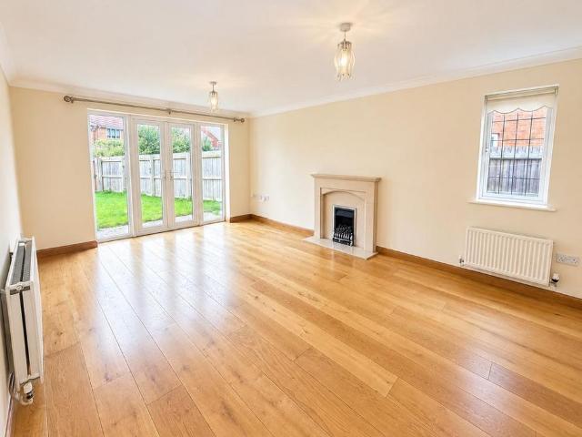 5 bedroom house to rent