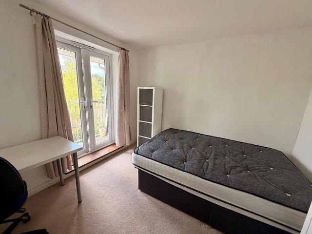 5 bedroom house to rent