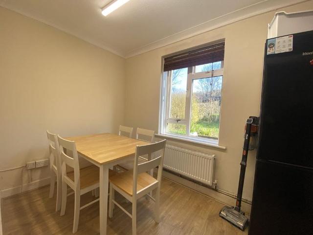 5 bedroom house to rent