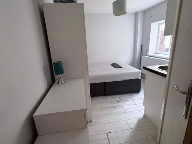 5 bedroom house to rent
