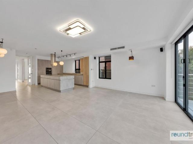 5 bedroom house to rent
