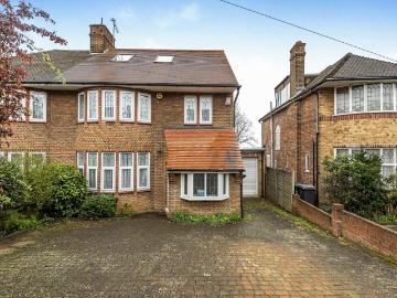 5 bedroom house to rent