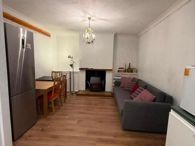 5 bedroom house to rent