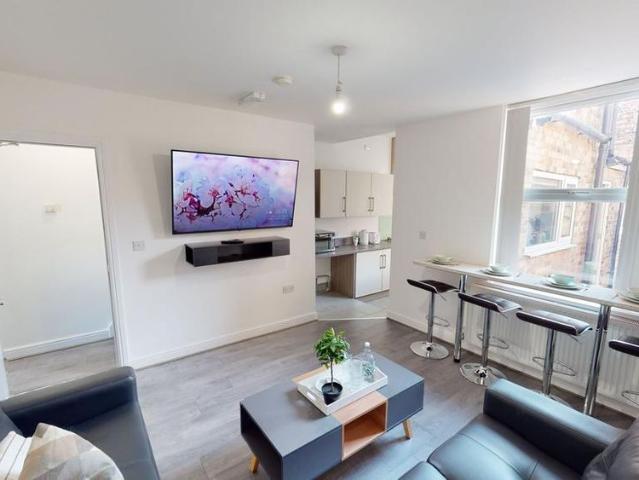 5 bedroom house to rent