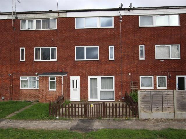 5 bedroom terraced house to rent