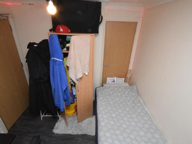 5 bedroom house to rent