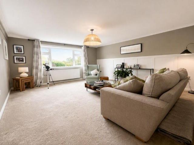 5 bedroom house to rent