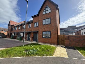 4 bedroom house to rent