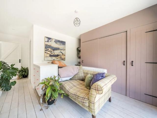 5 bedroom house to rent
