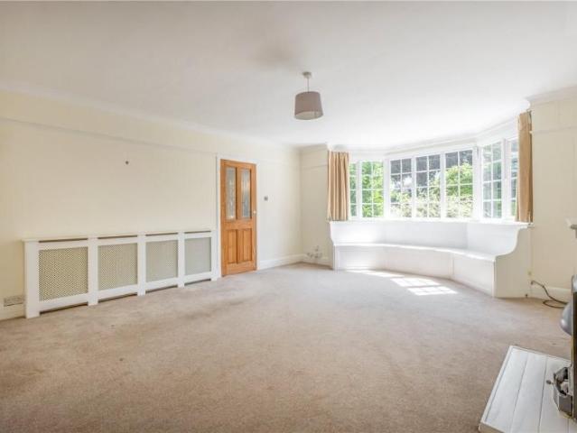 5 bedroom house to rent Vine Court Road, Sevenoaks, TN13