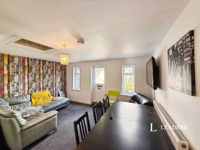 5 bedroom house to rent Henville Road, 40 Henville Road, Bournemouth, BH8