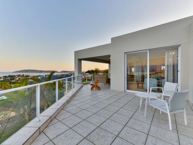 5 Bedroom House To Rent in Upper Robberg