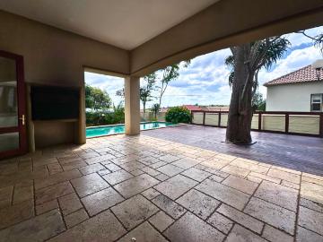 5 Bedroom House To Rent in Waterkloof
