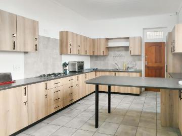 5 Bedroom house to rent in Wellington Central