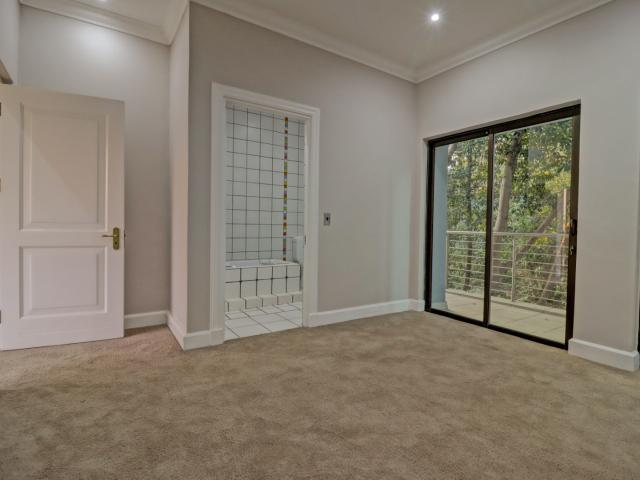 5 Bedroom House To Rent in Woodhill Golf Estate