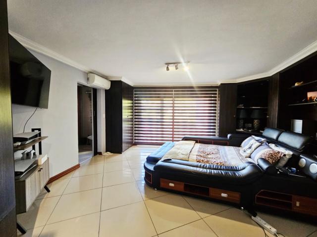 5 Bedroom House To Rent in Woodhill Golf Estate