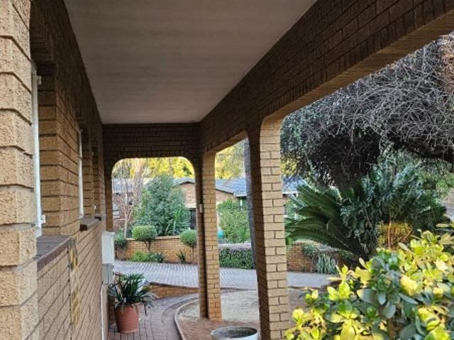 5 Bedroom House To Rent in Albemarle